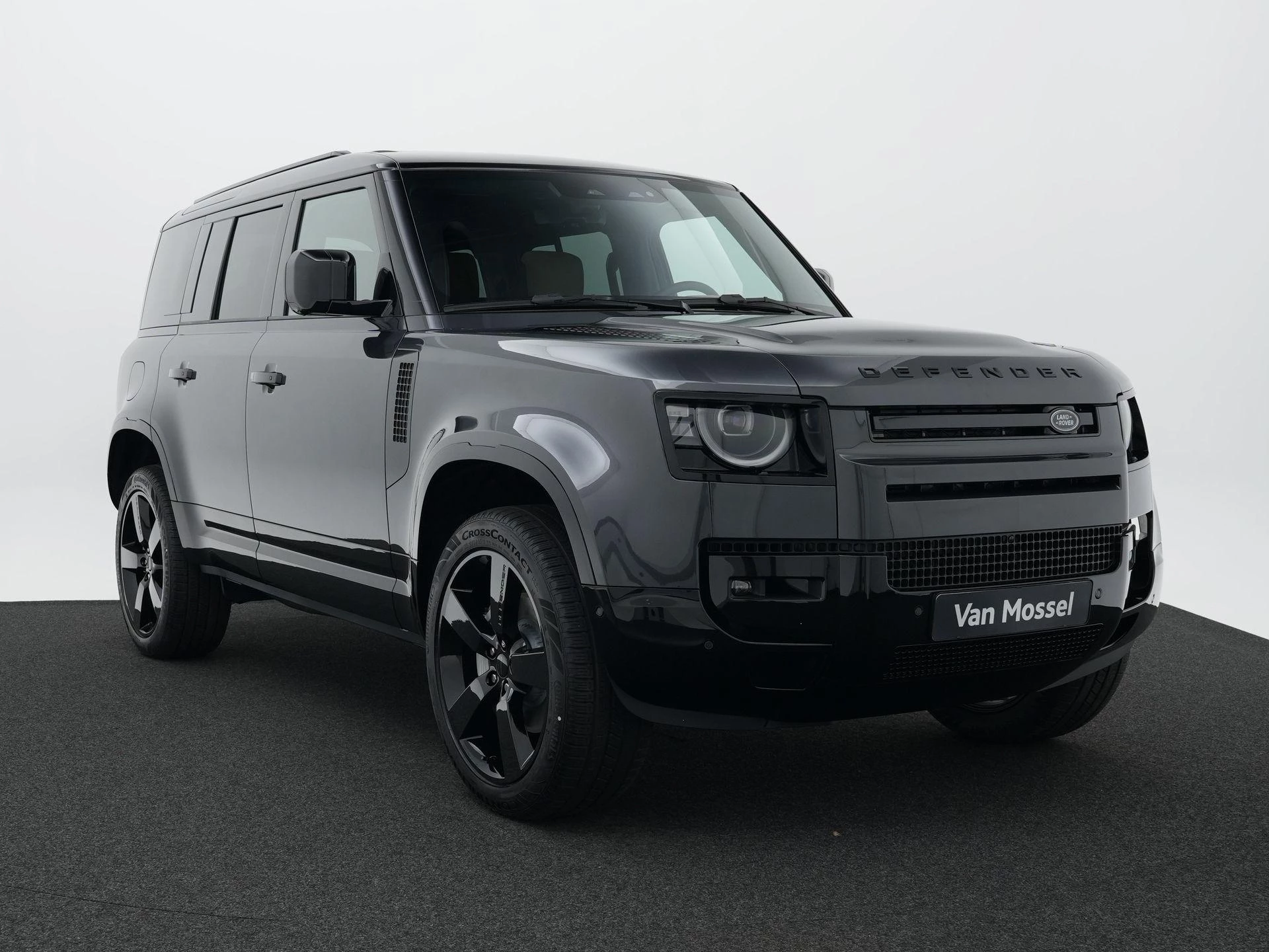 Land Rover Defender 2.0 P300e 110 HSE Dynamic Edition