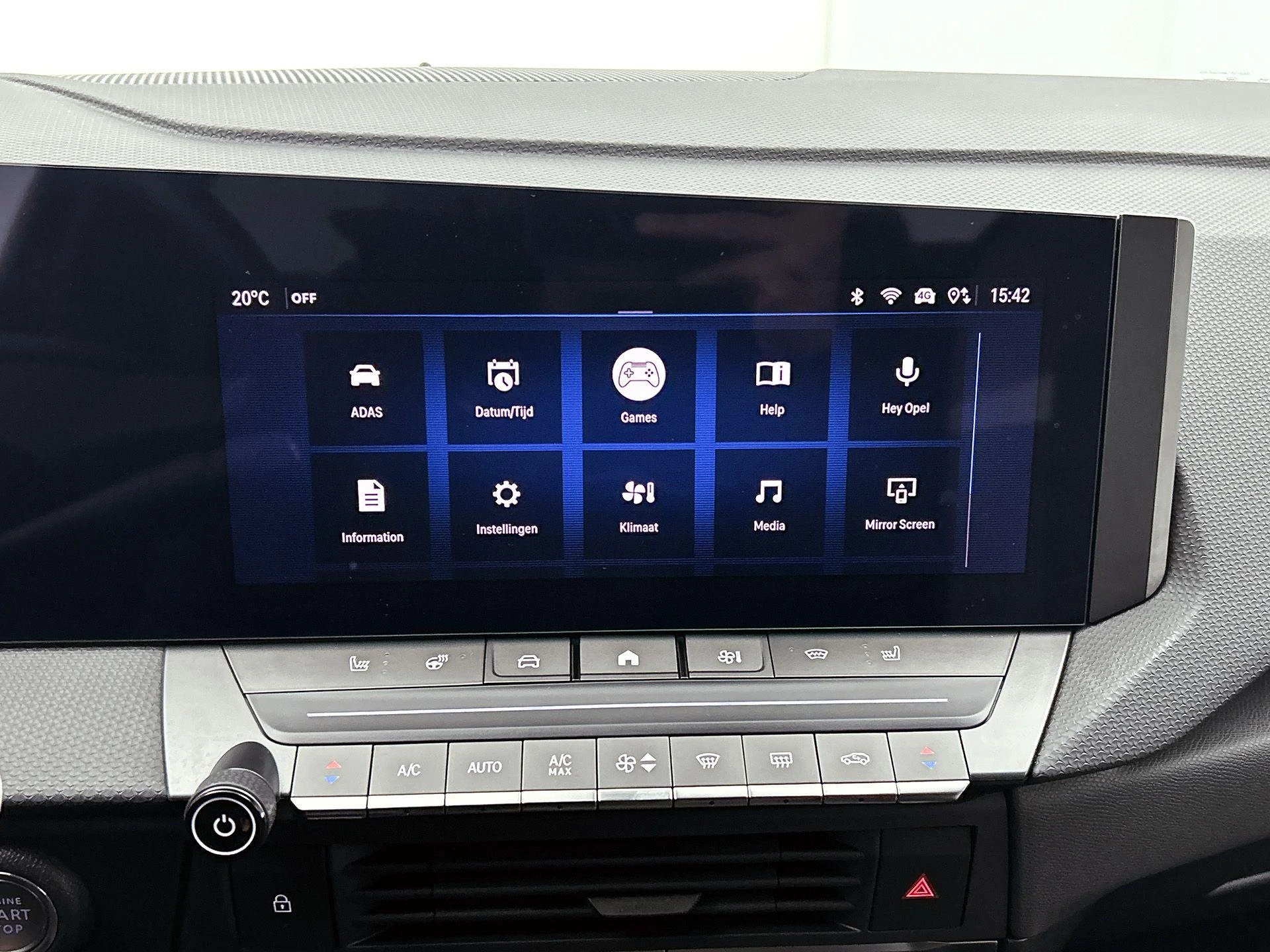 Opel-Astra-image-25