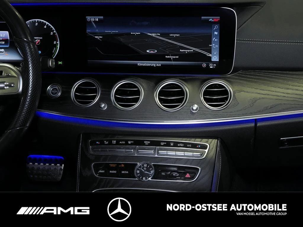 Mercedes-Benz E-Klasse 300 de T AMG MULTI 360° KAMERA AHK DAB COMAND AMG Line