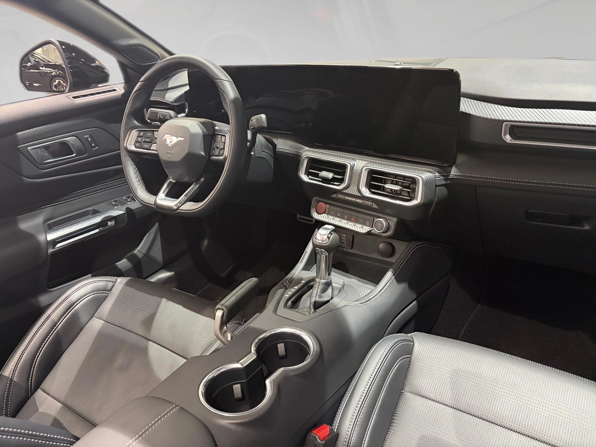 Ford-Mustang-image-2
