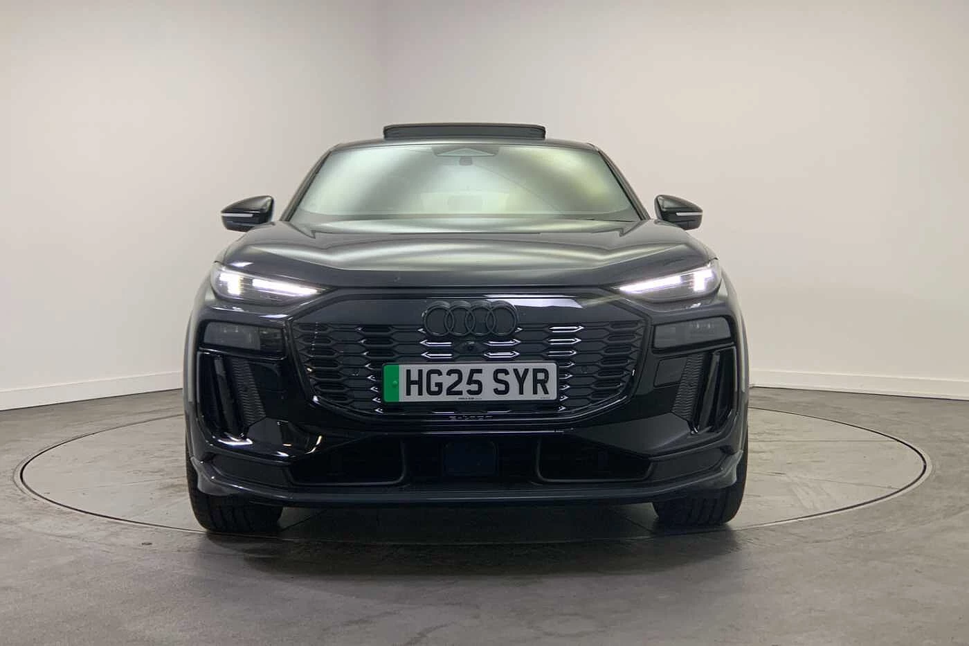 Audi-Q6 e-tron-image-6
