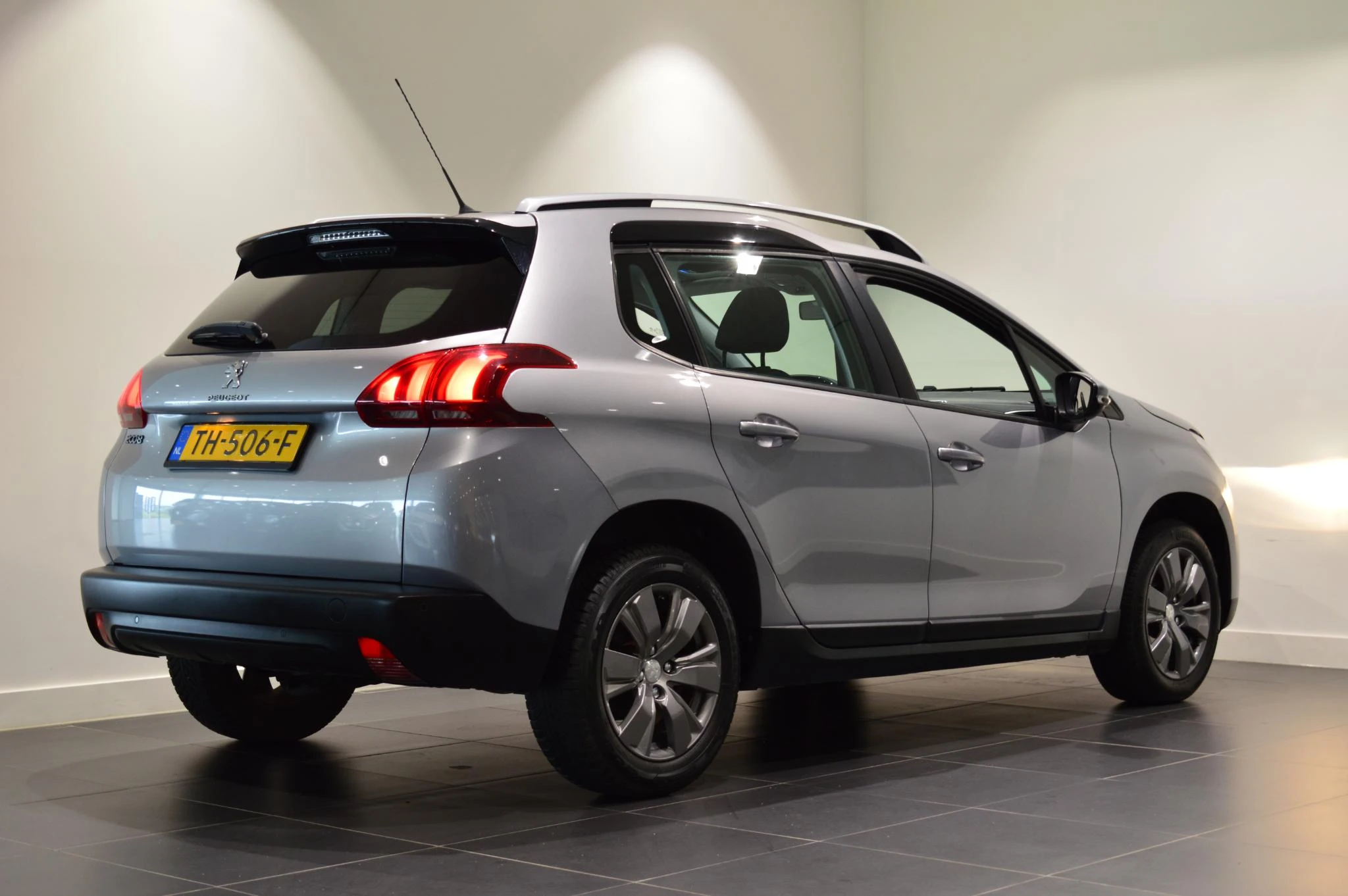 Peugeot-2008-image-4