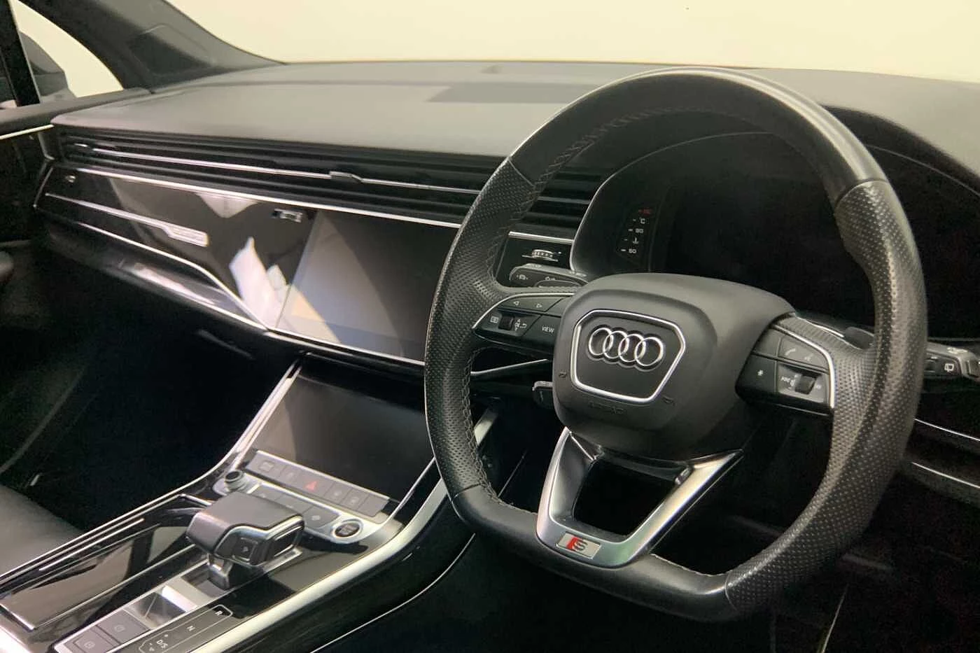 Audi-Q7-image-5
