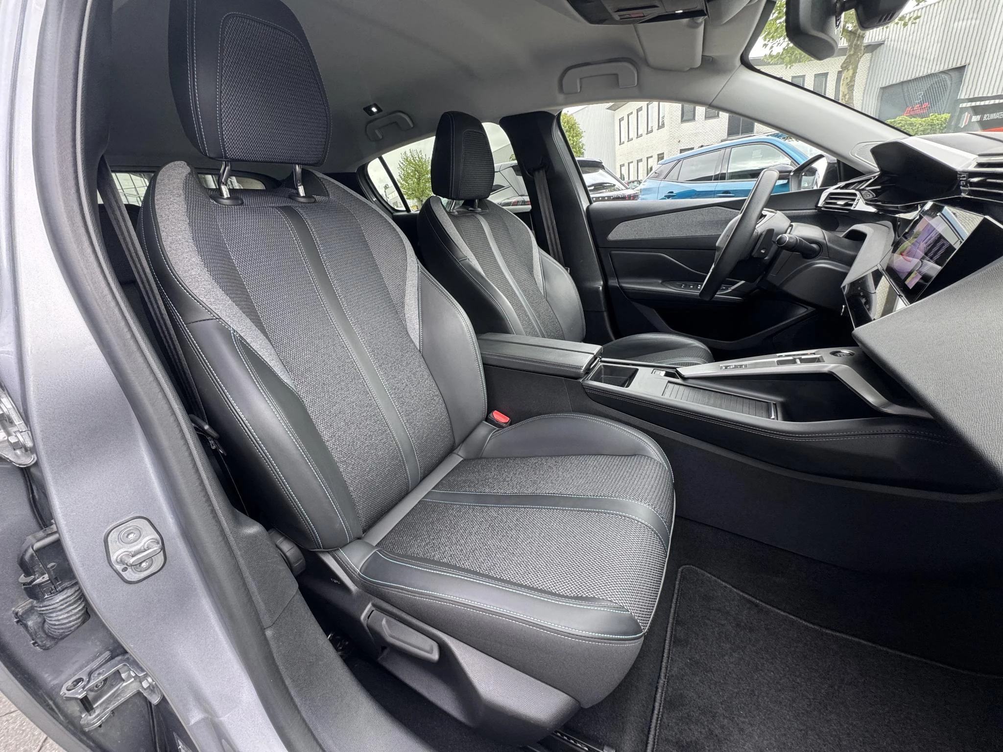 Peugeot-308-image-14