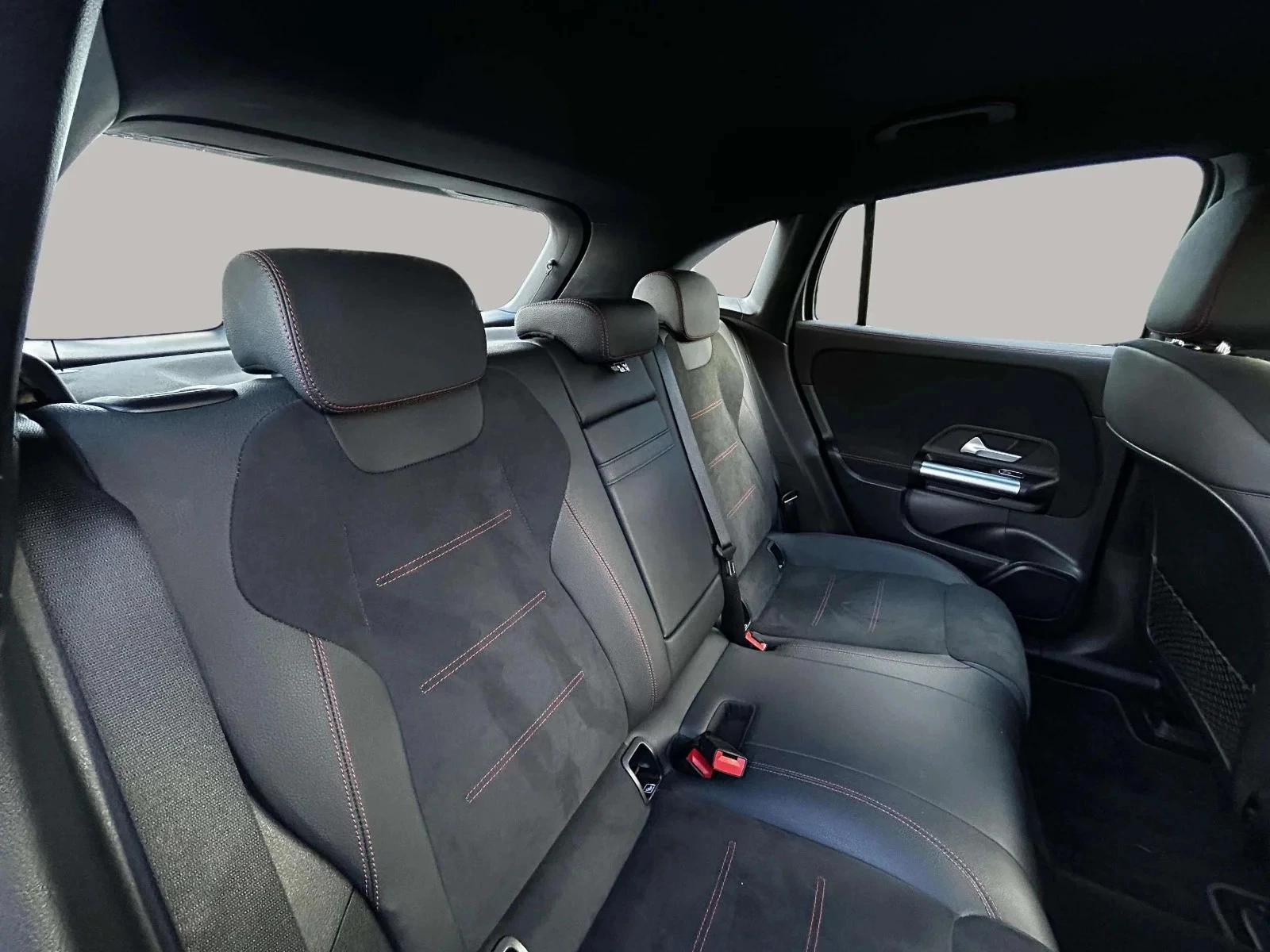 Mercedes-Benz-EQA-image-14