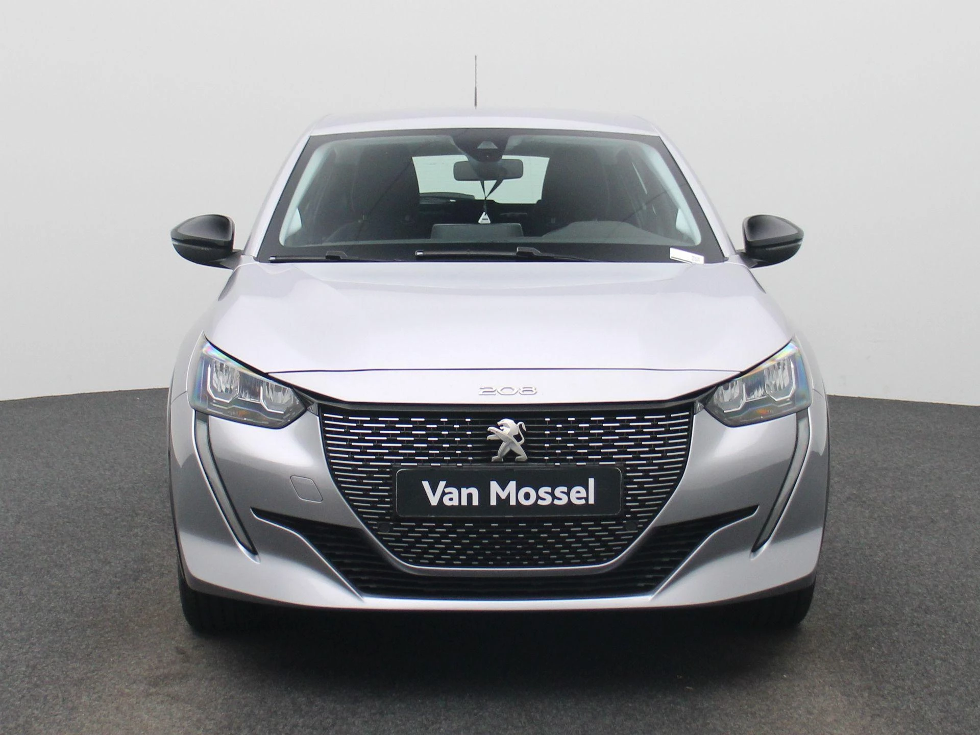 Peugeot-e-208-image-2