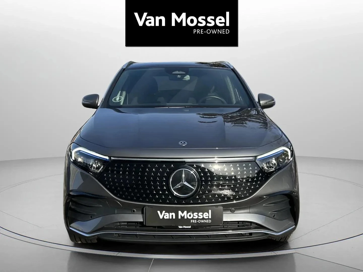 Mercedes-Benz-EQA-image-1