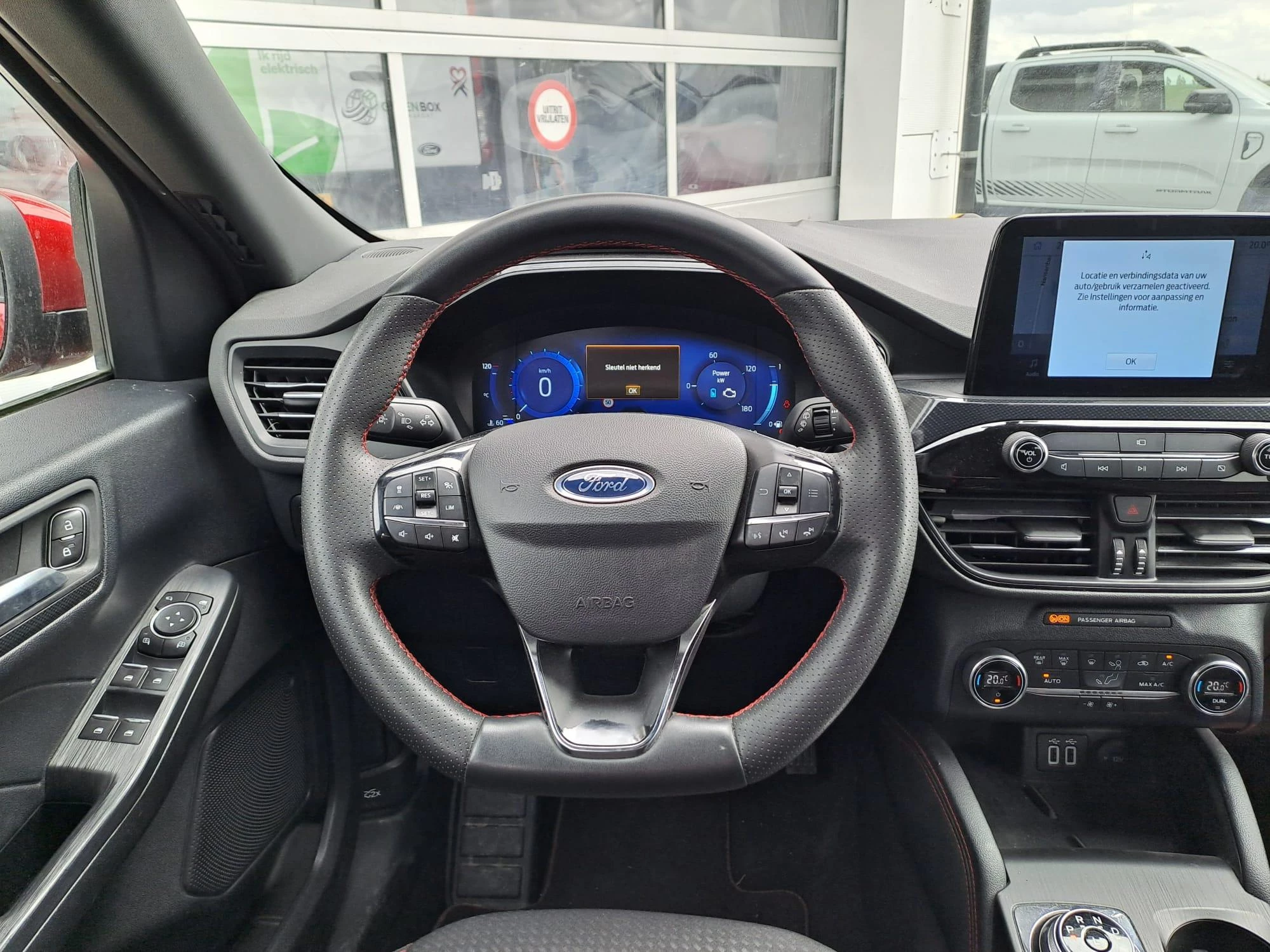 Ford-Kuga-image-12