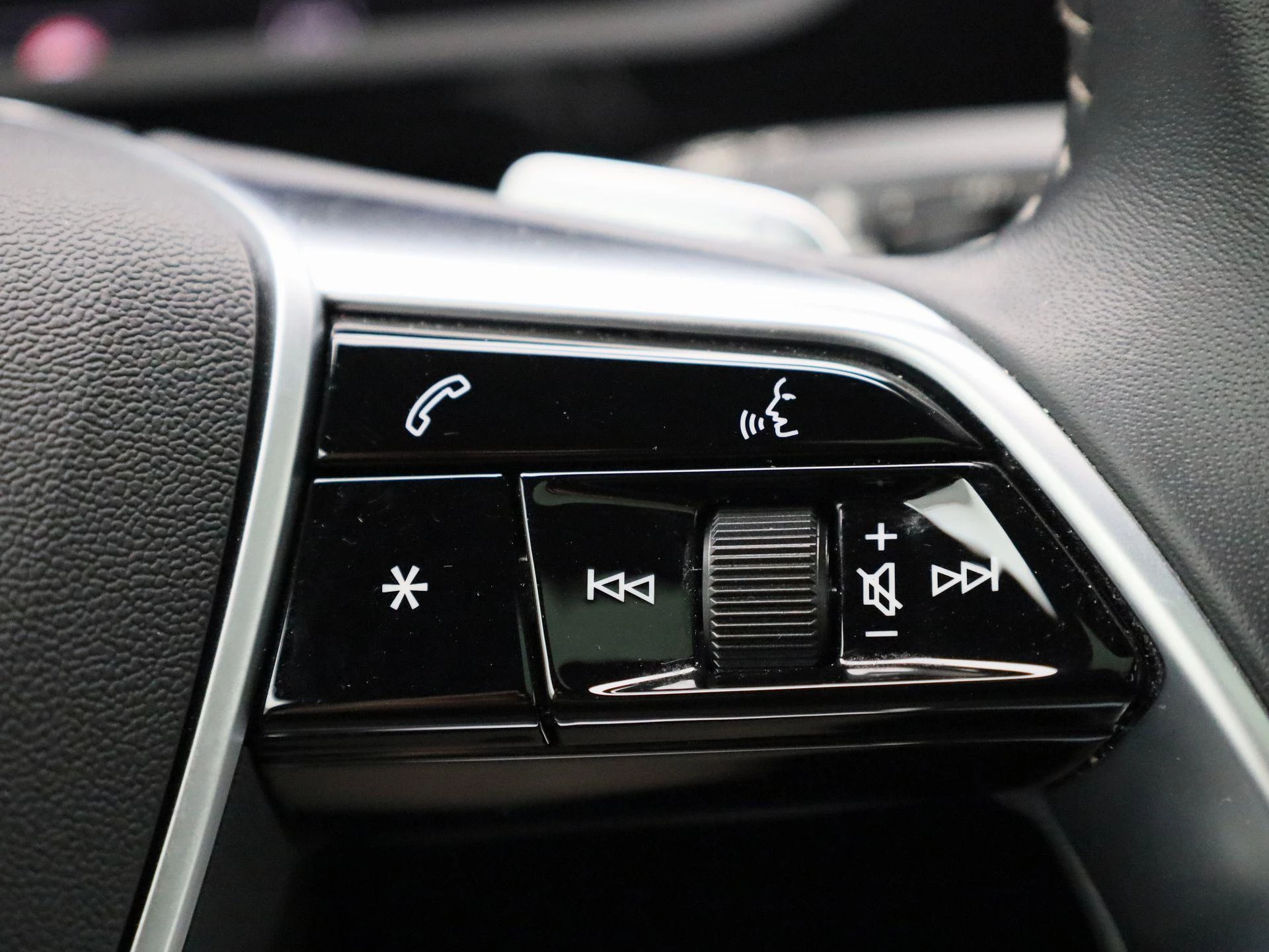 Audi-e-tron-image-21