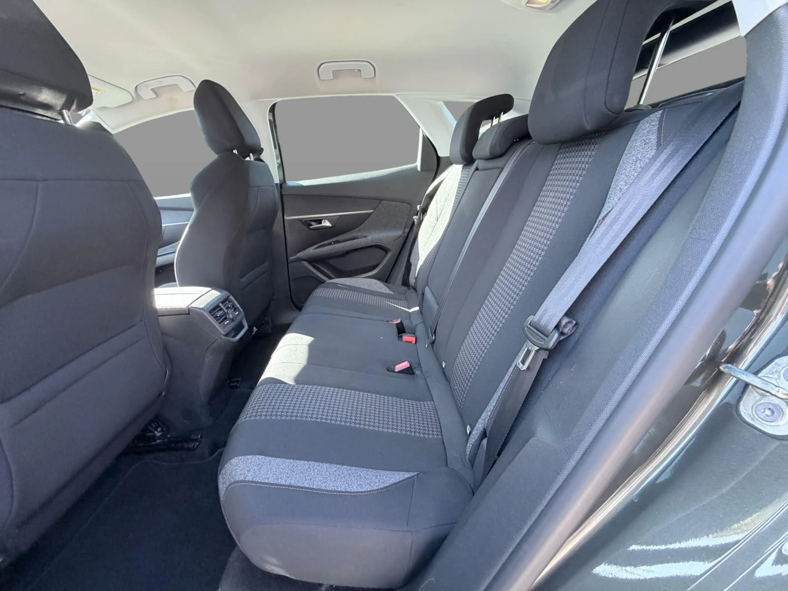 Peugeot-3008-image-12