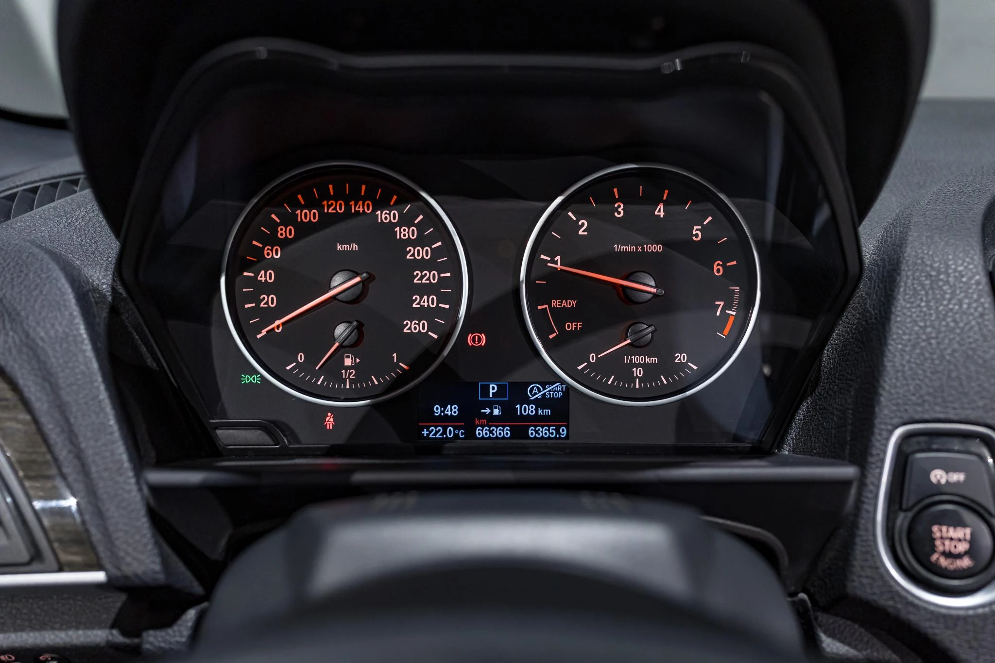 BMW-Série 2-image-10