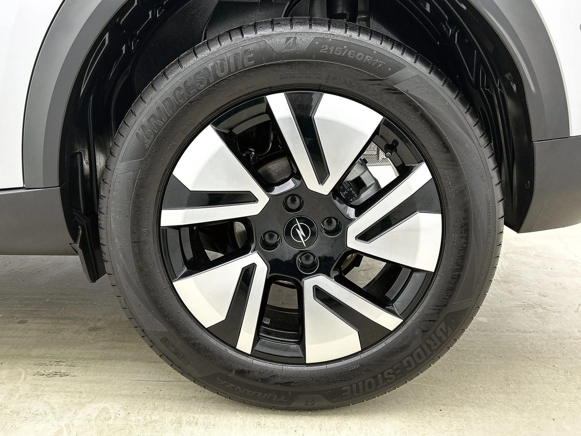 Opel-Frontera-image-32