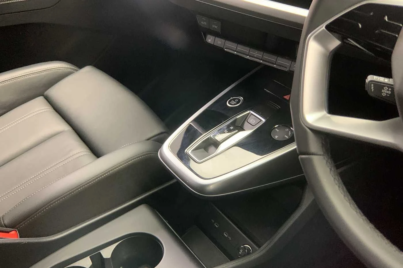 Audi-Q4 e-tron-image-7