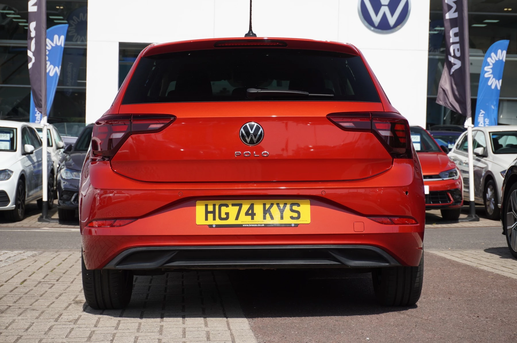 Volkswagen-Polo-image-14