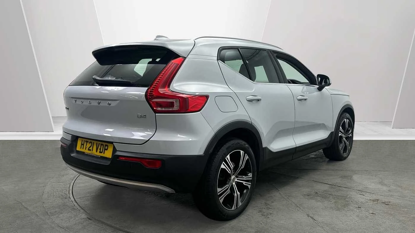 Volvo-XC40-image-2