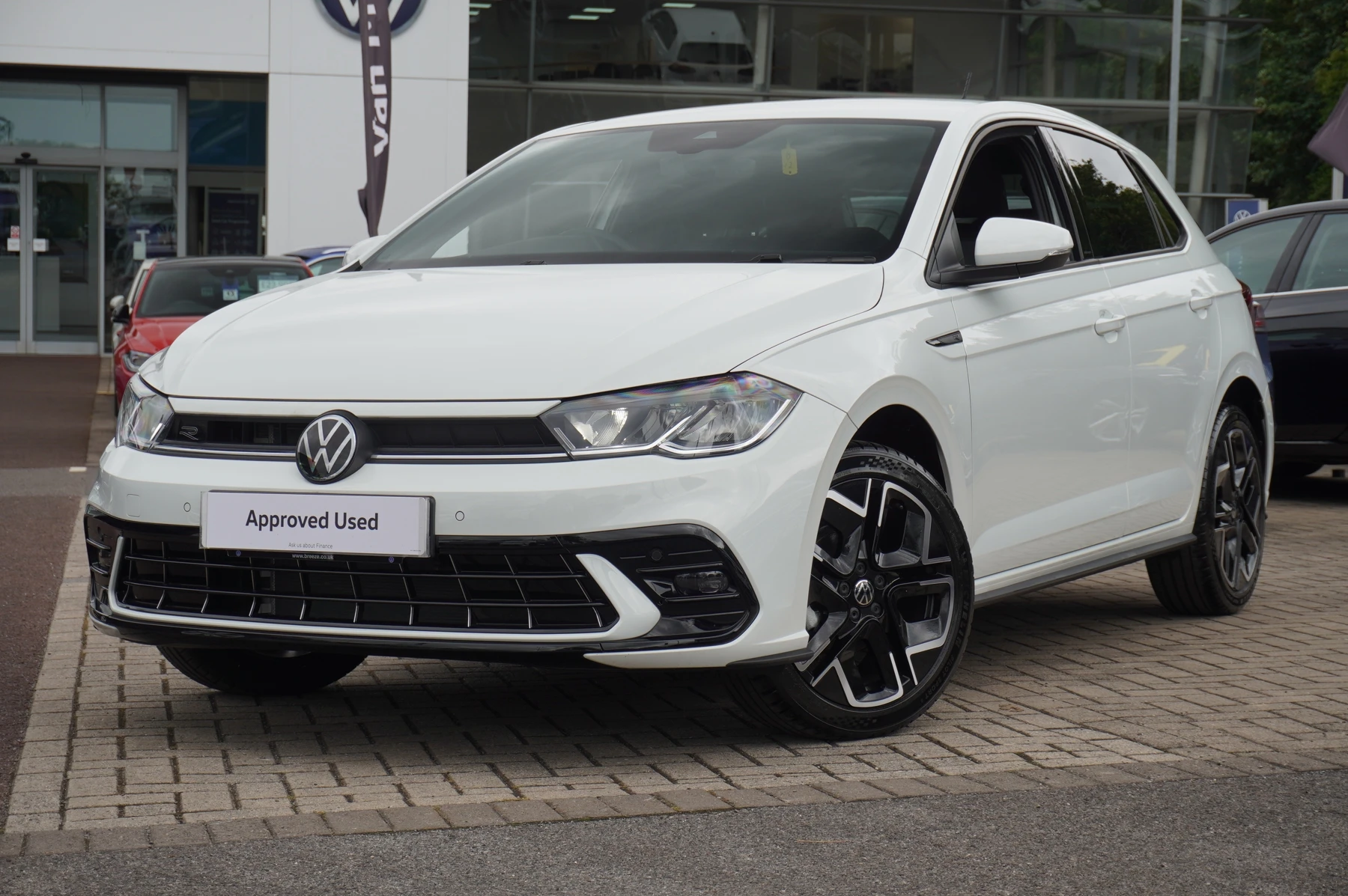 Volkswagen-Polo-image-42