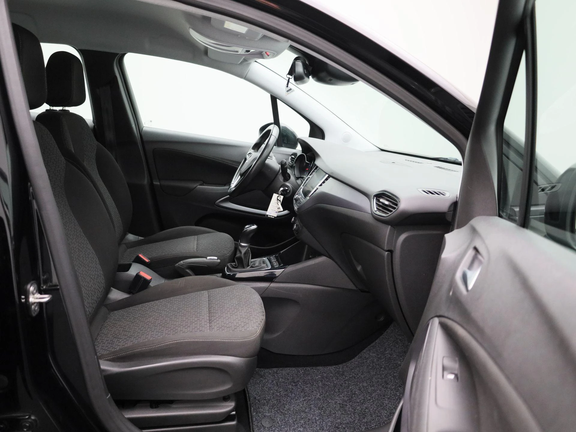 Opel-Crossland-image-33