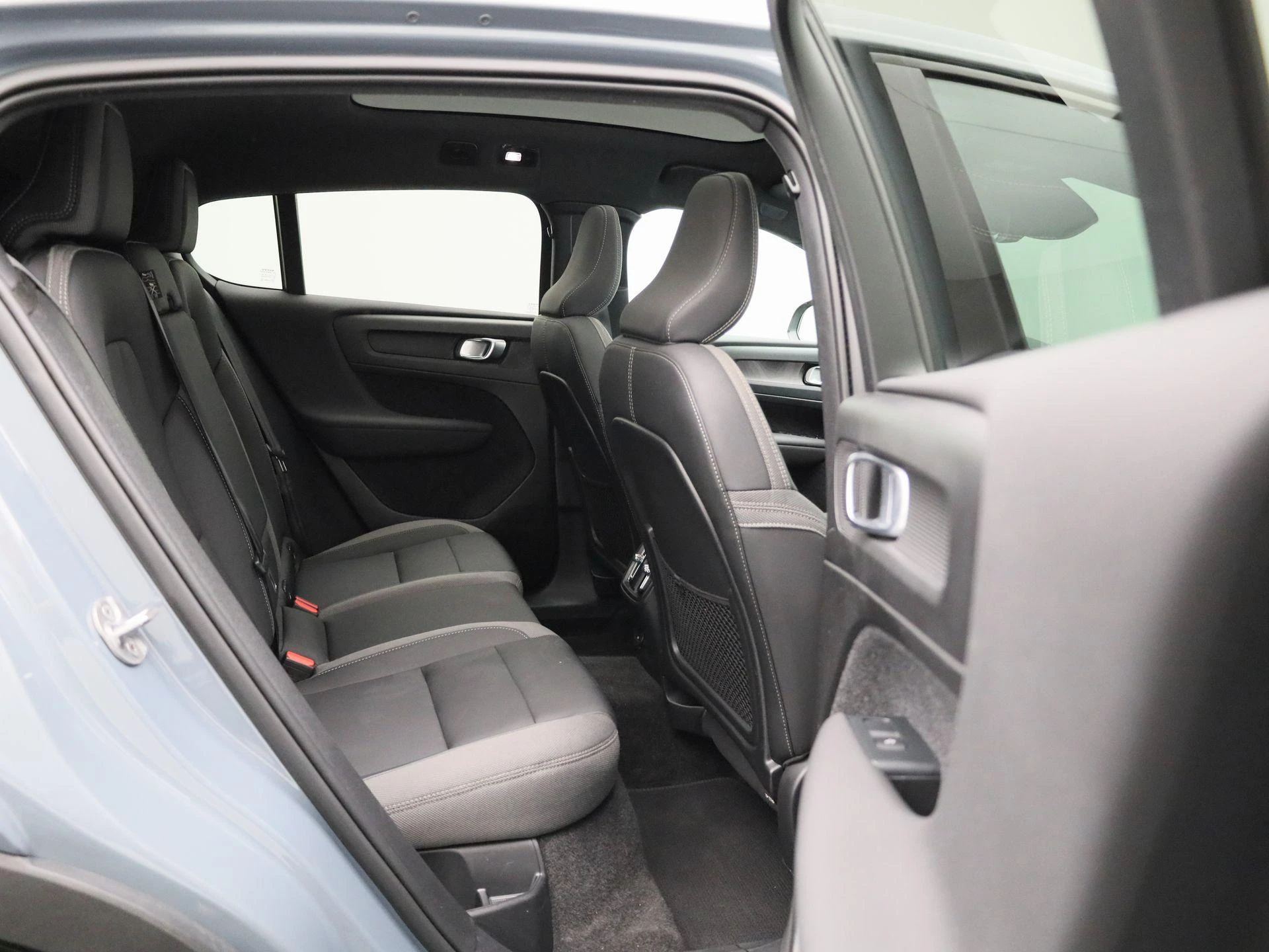 Volvo-C40-image-37