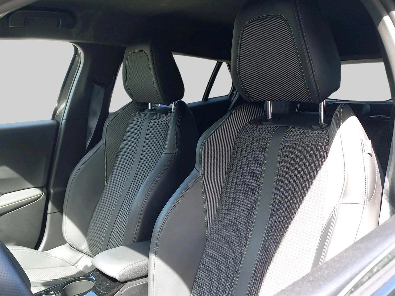 Peugeot-2008-image-8