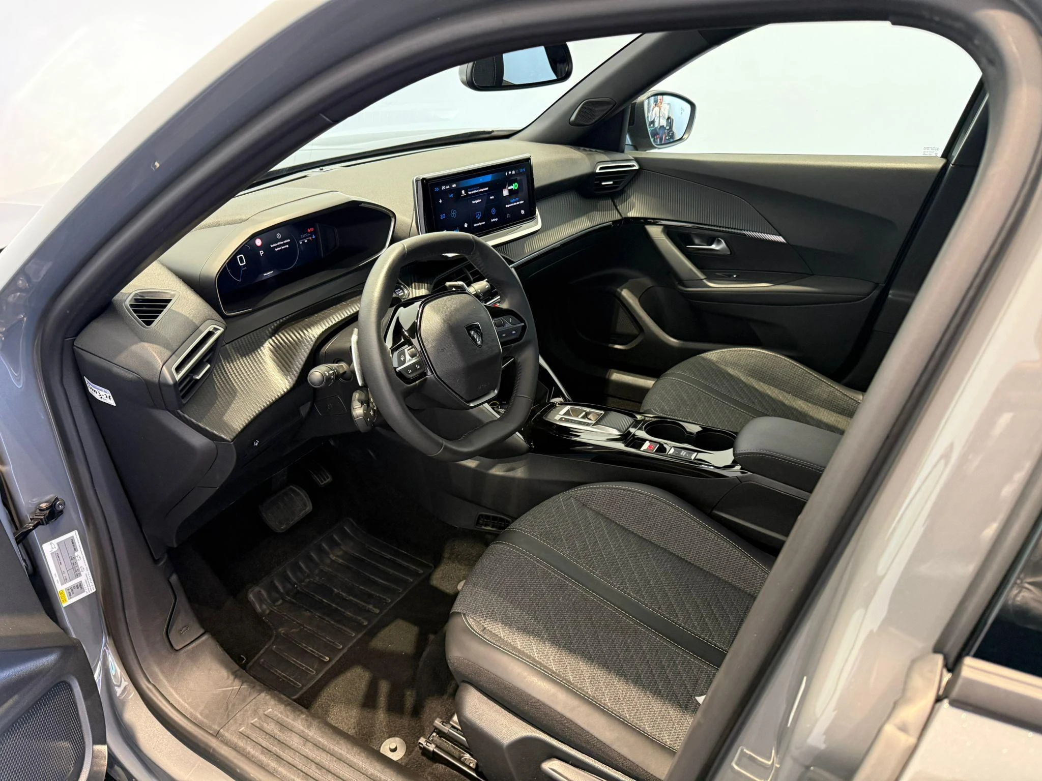 Peugeot-2008-image-10