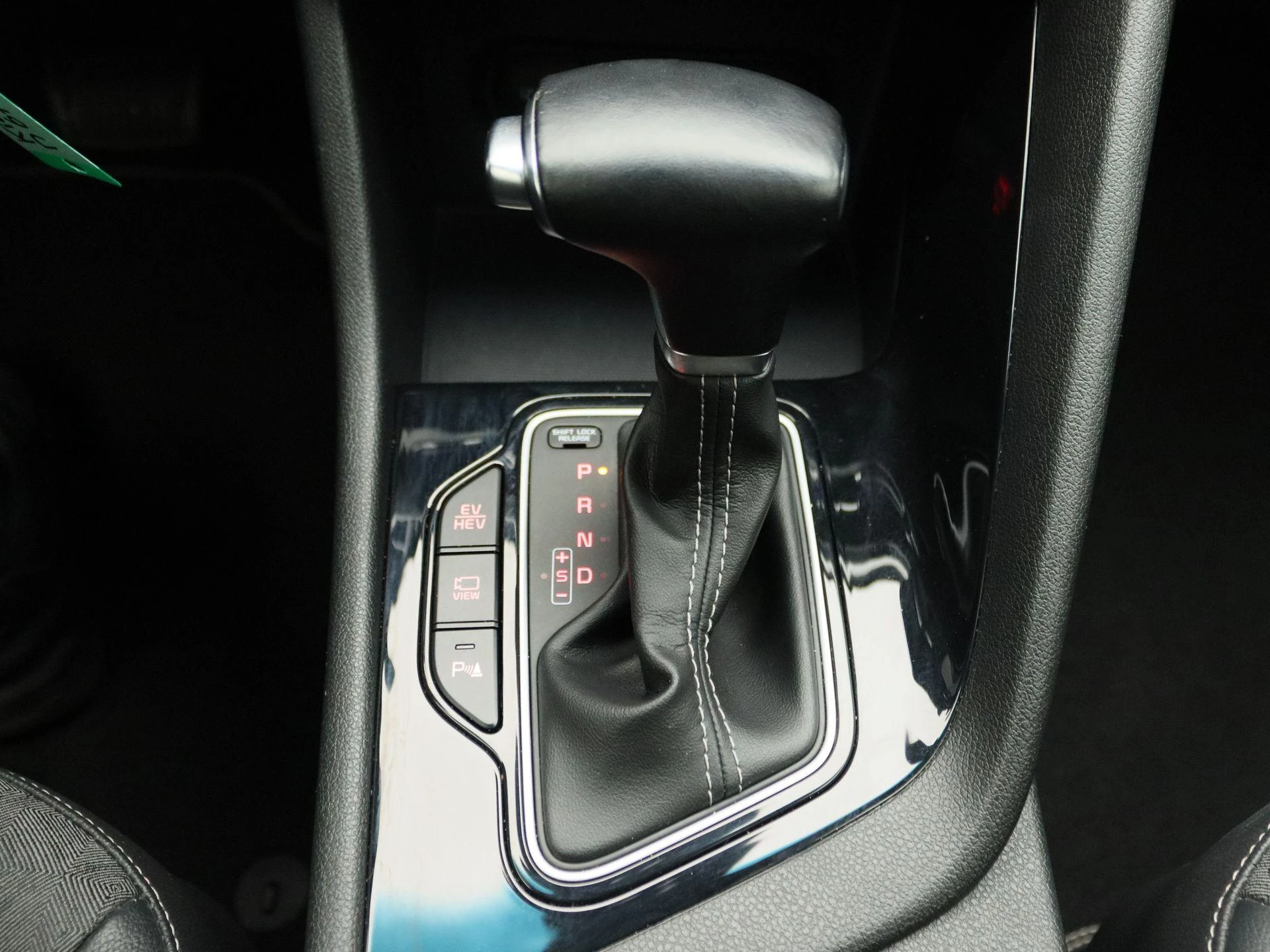 Kia-Niro-image-10