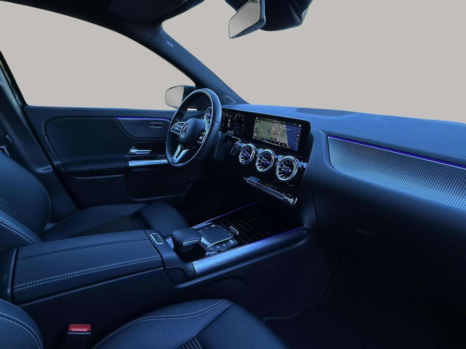 Mercedes-Benz-EQA-image-12