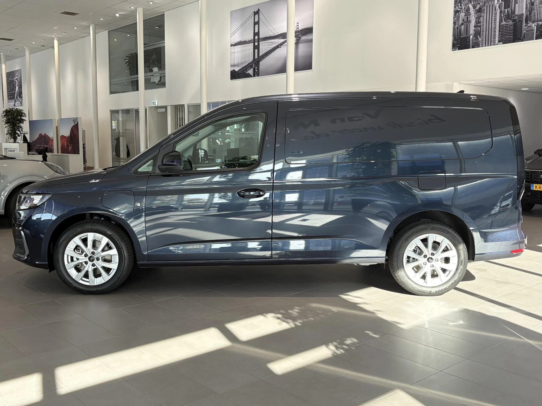 Ford-Transit Connect-image-9