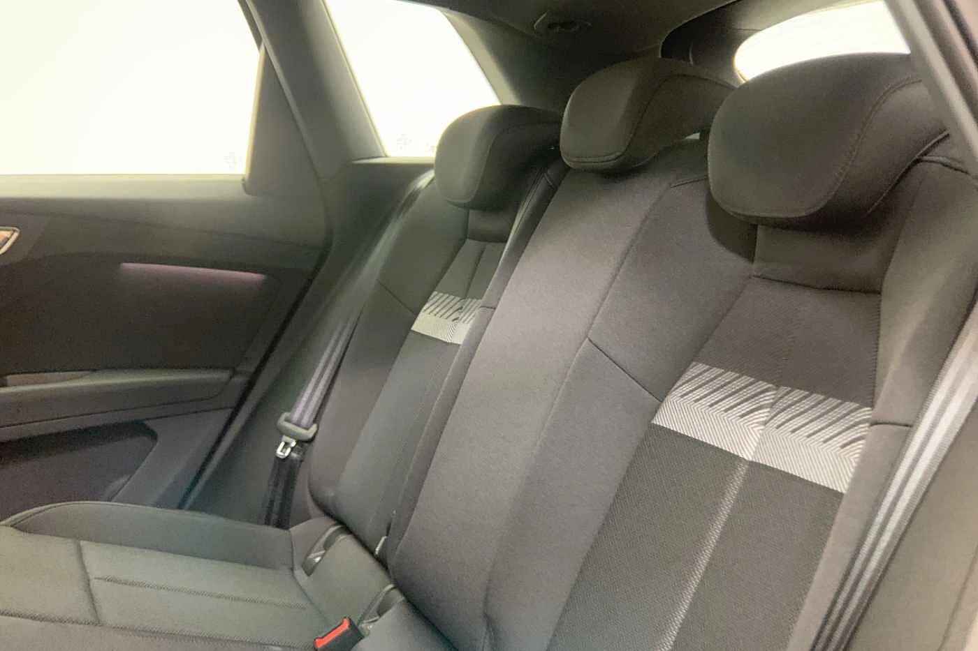 Audi-Q4 e-tron-image-9