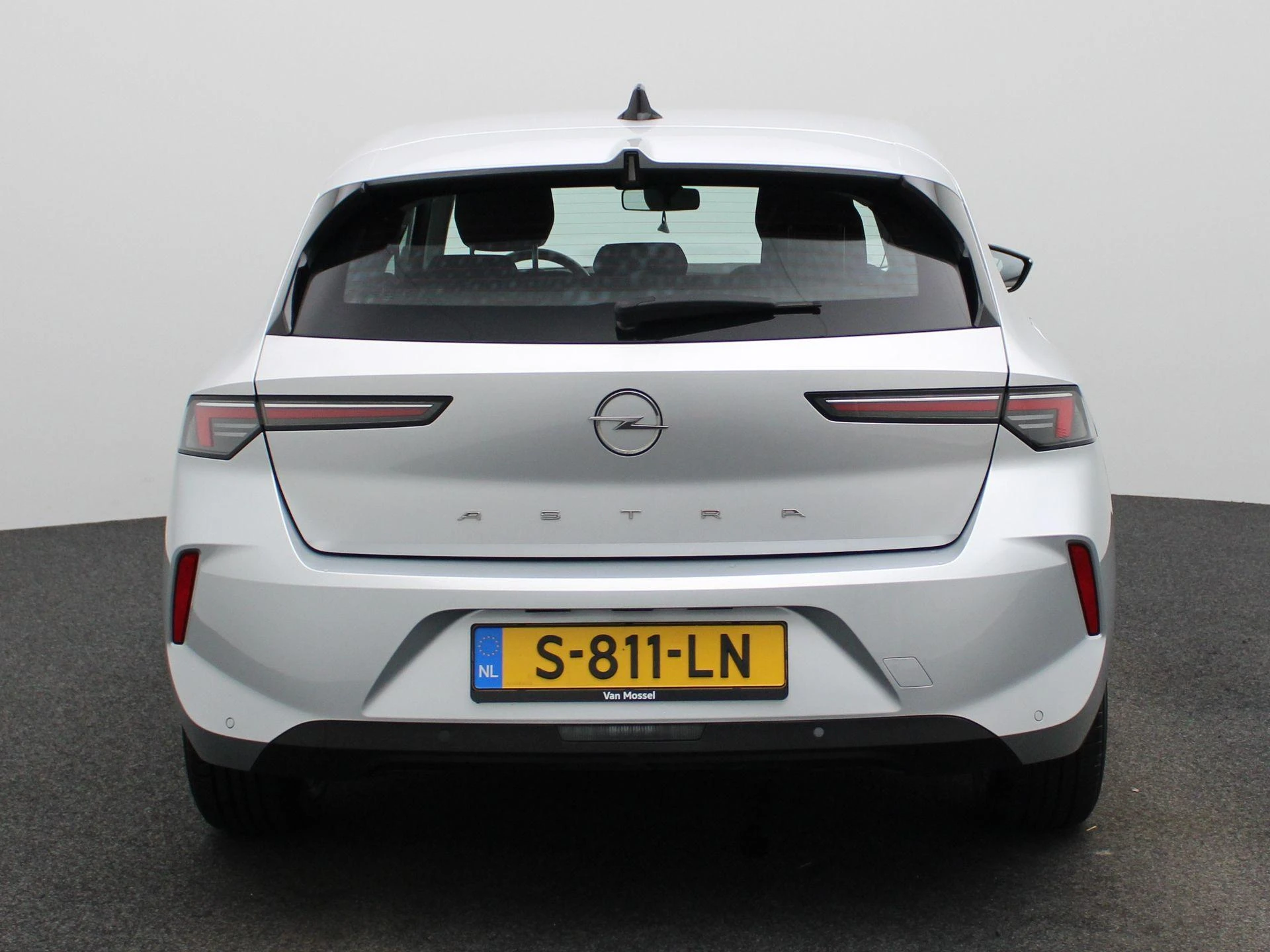 Opel-Astra-image-4