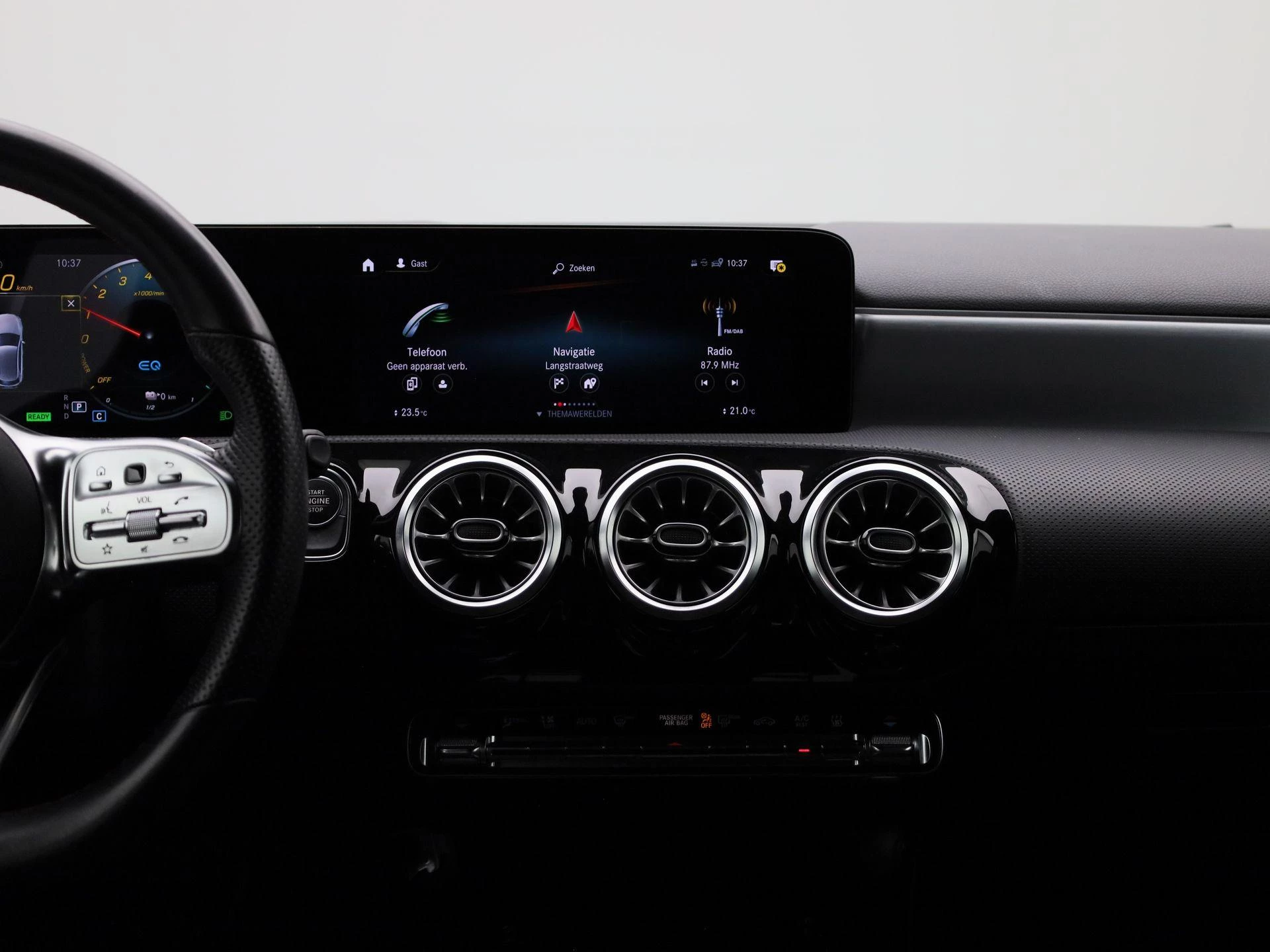 Mercedes-Benz-A-Klasse-image-8