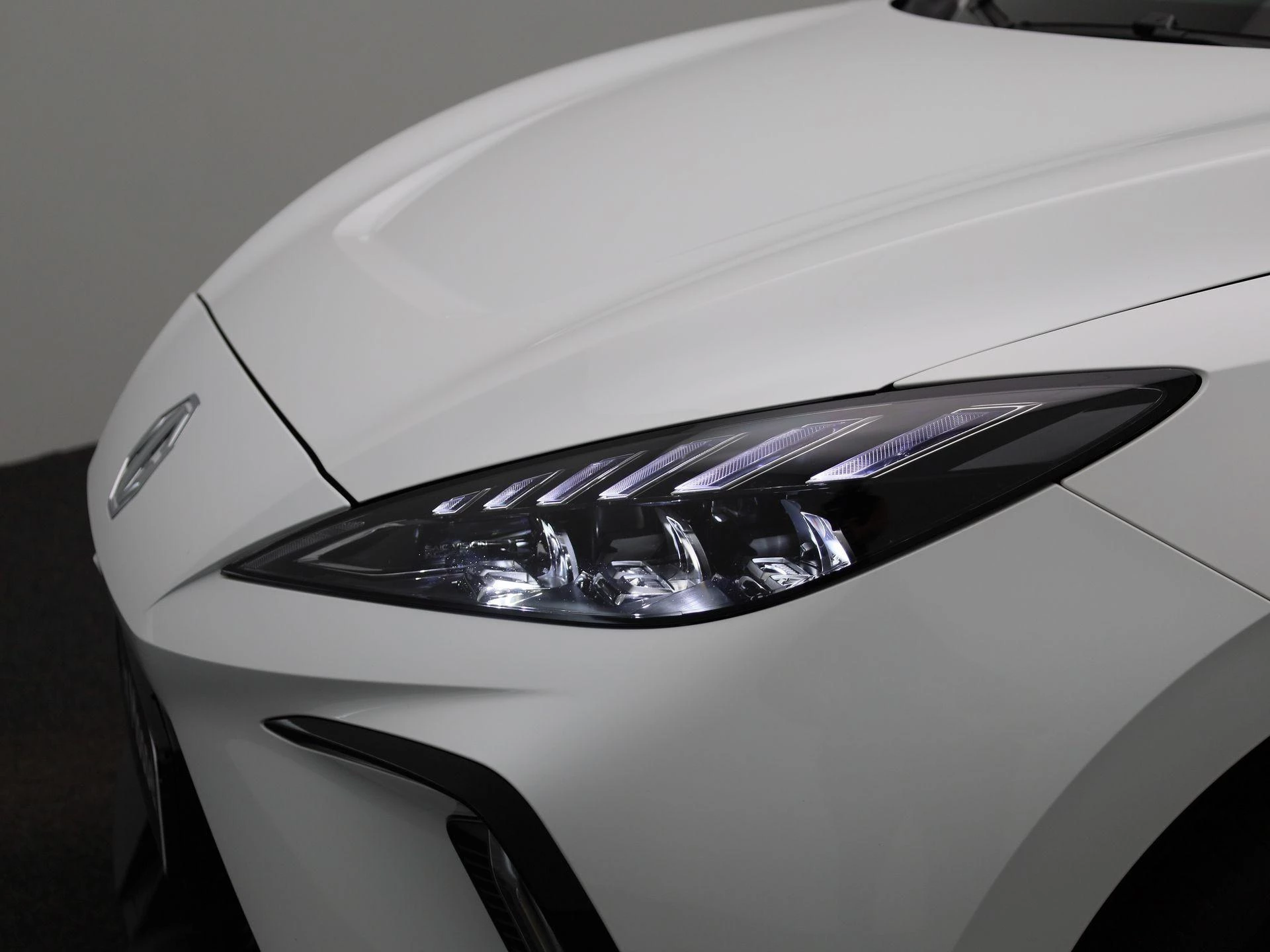 MG MG4 64 kWh Luxury