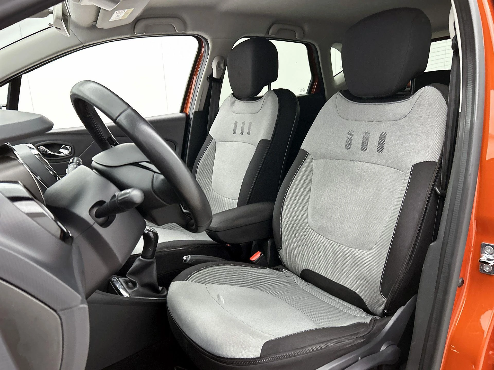 Renault-Captur-image-34