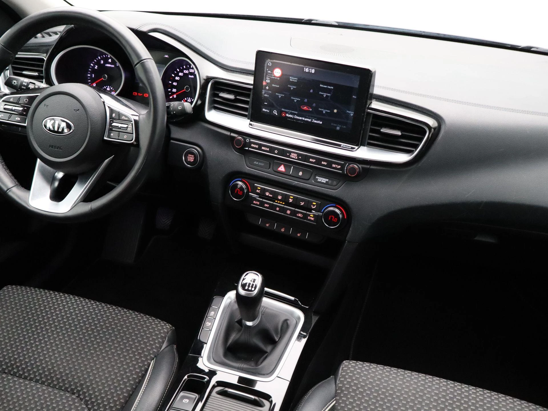 Kia-Ceed Sportswagon-image-35