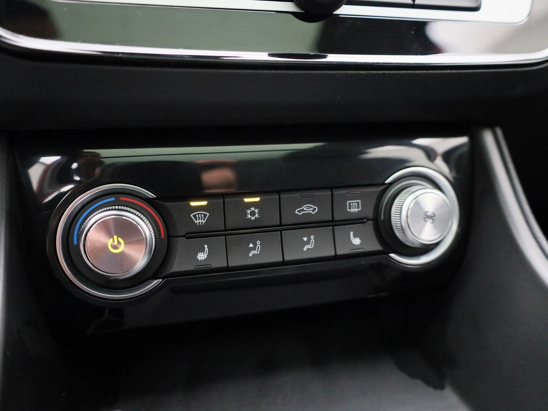 MG-ZS EV-image-27