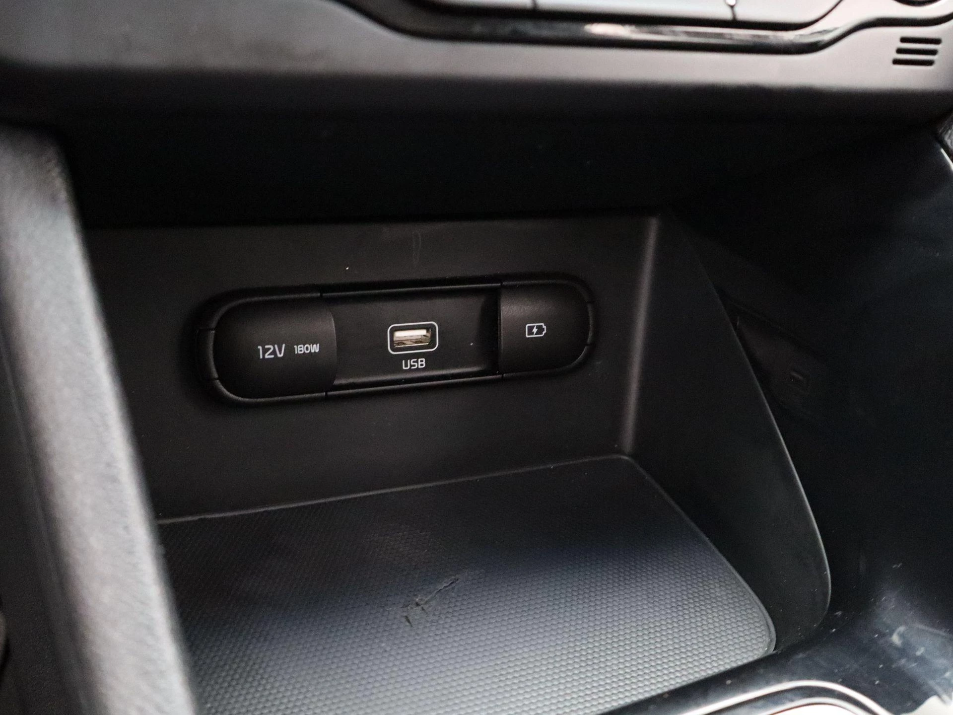 Kia-Niro-image-20