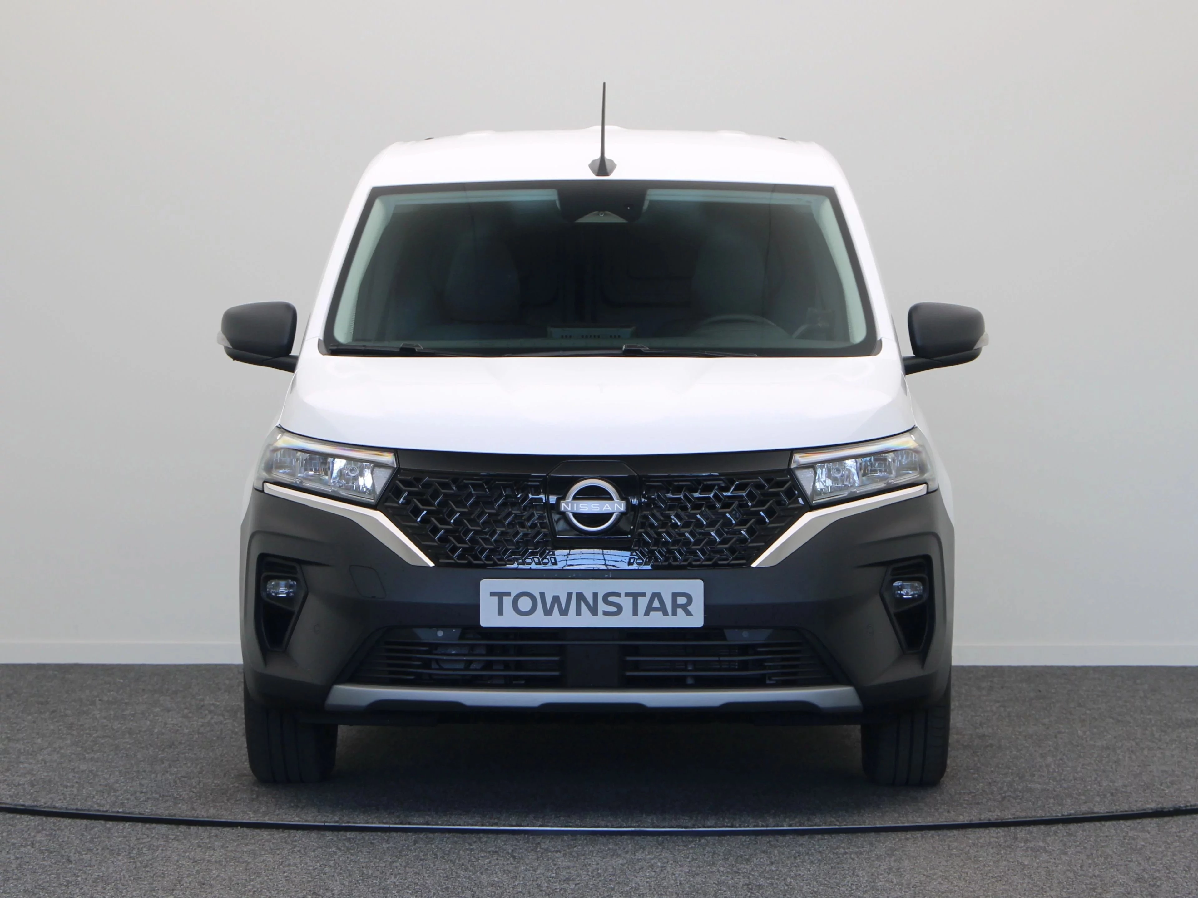 Nissan-Townstar-image-1