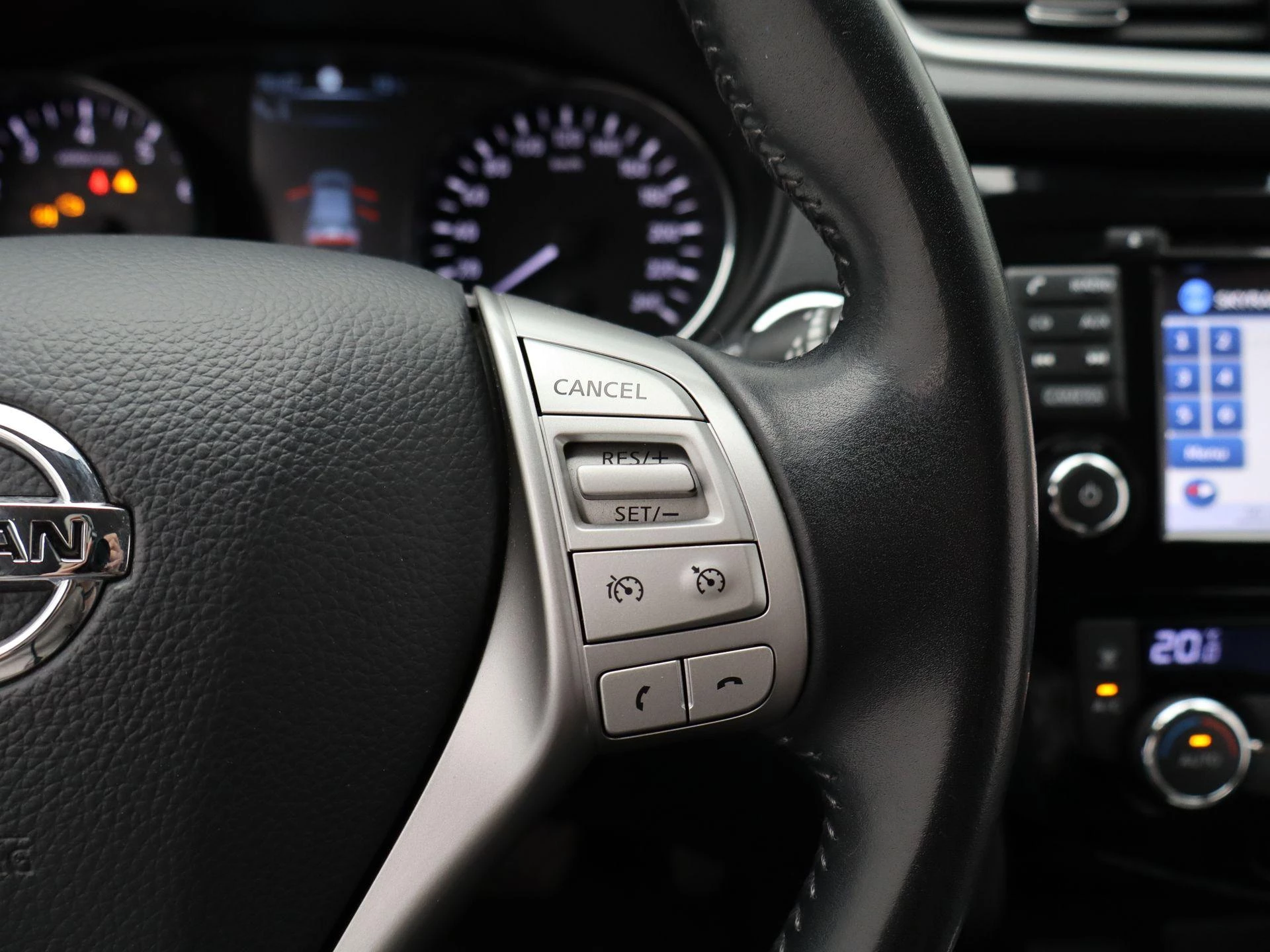 Nissan-QASHQAI-image-29