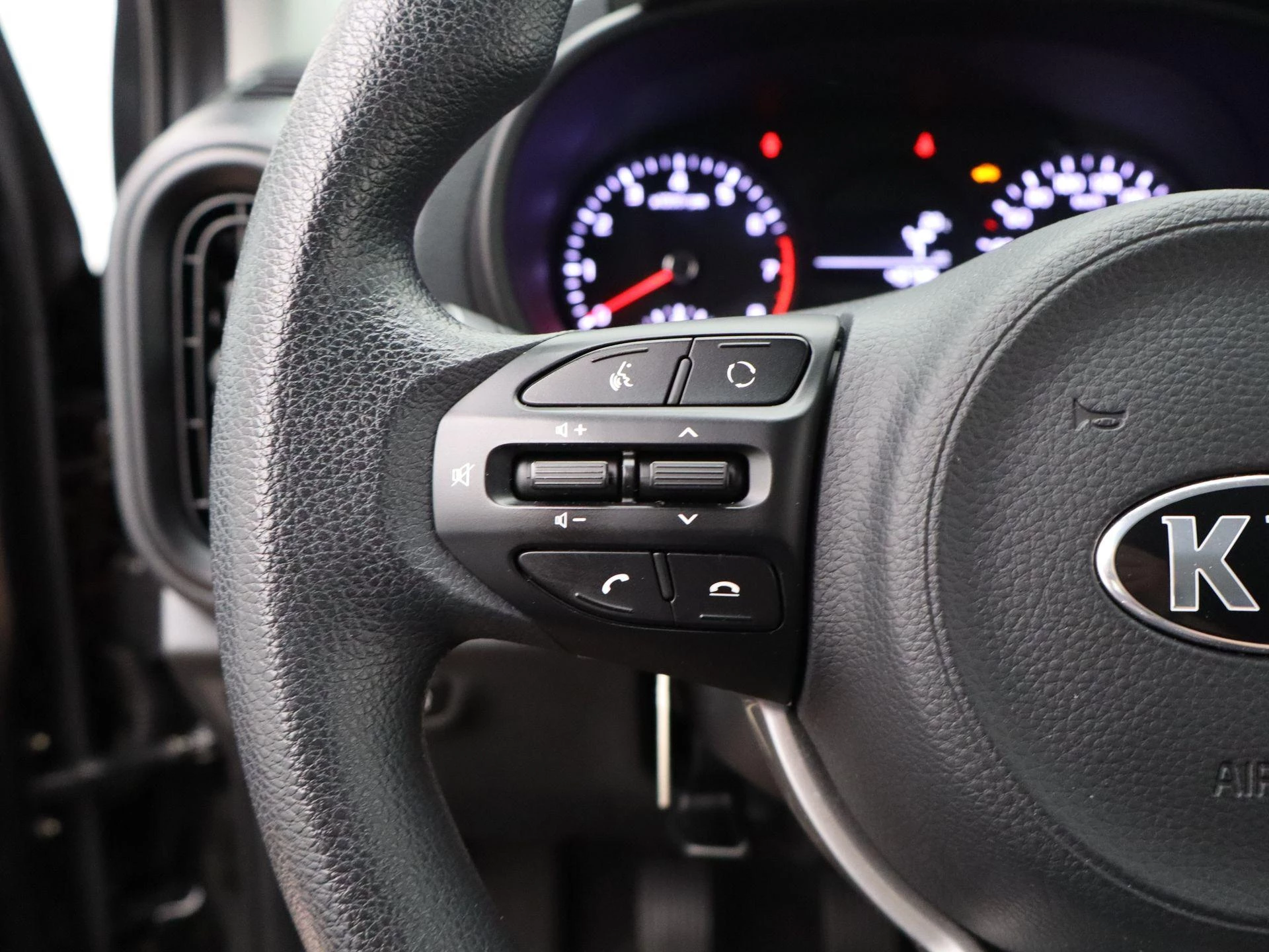 Kia-Picanto-image-17