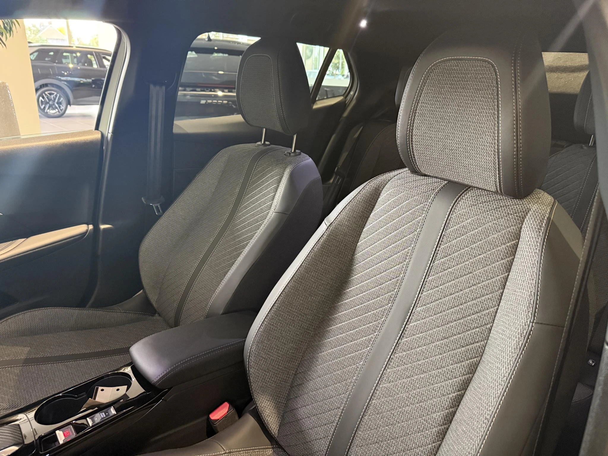 Peugeot-2008-image-8
