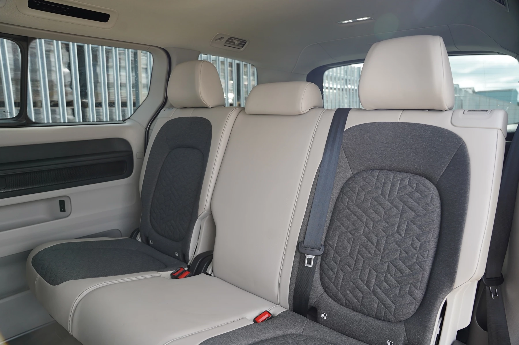Volkswagen-ID. Buzz-image-21