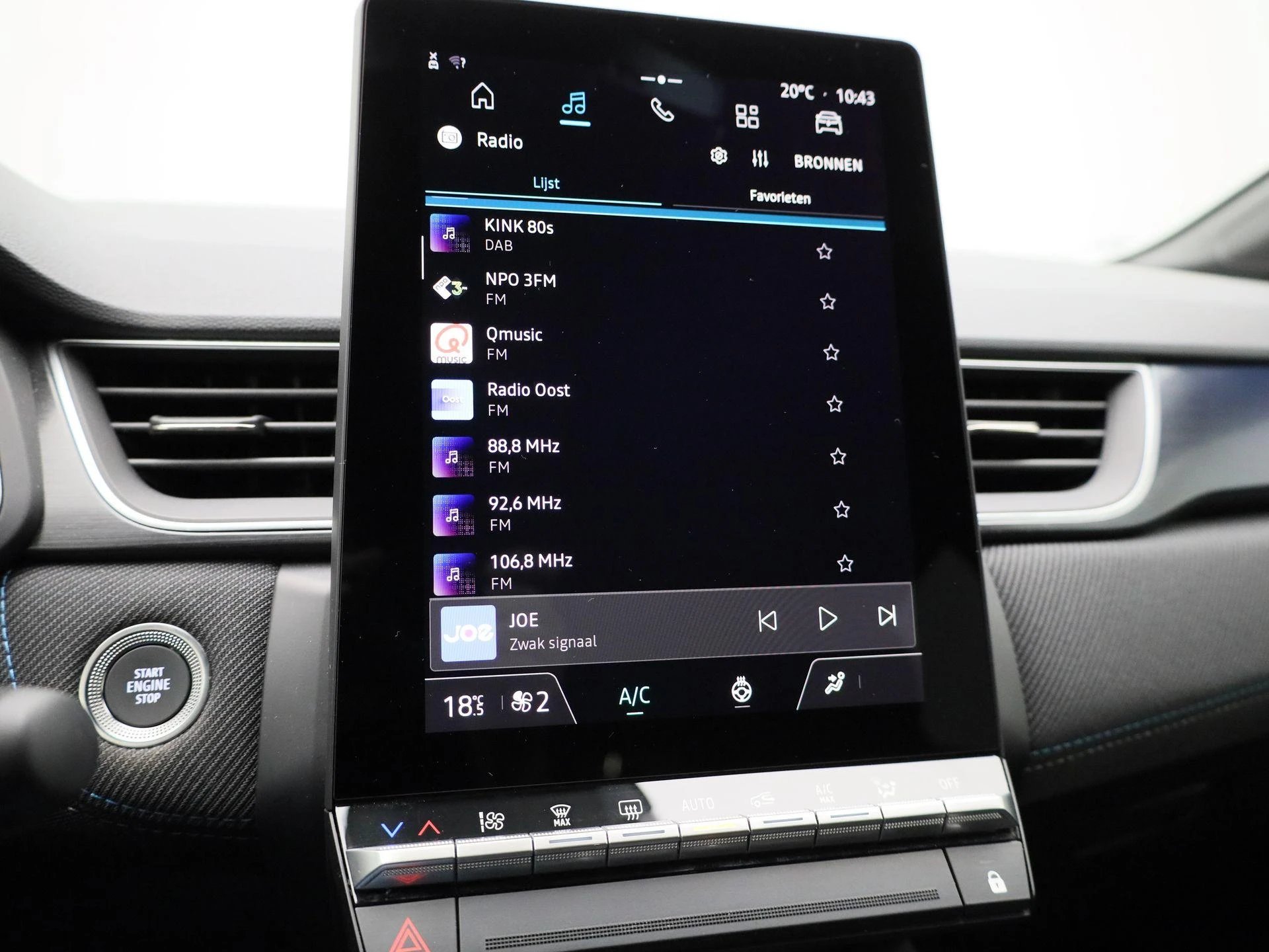 Renault-Captur-image-16