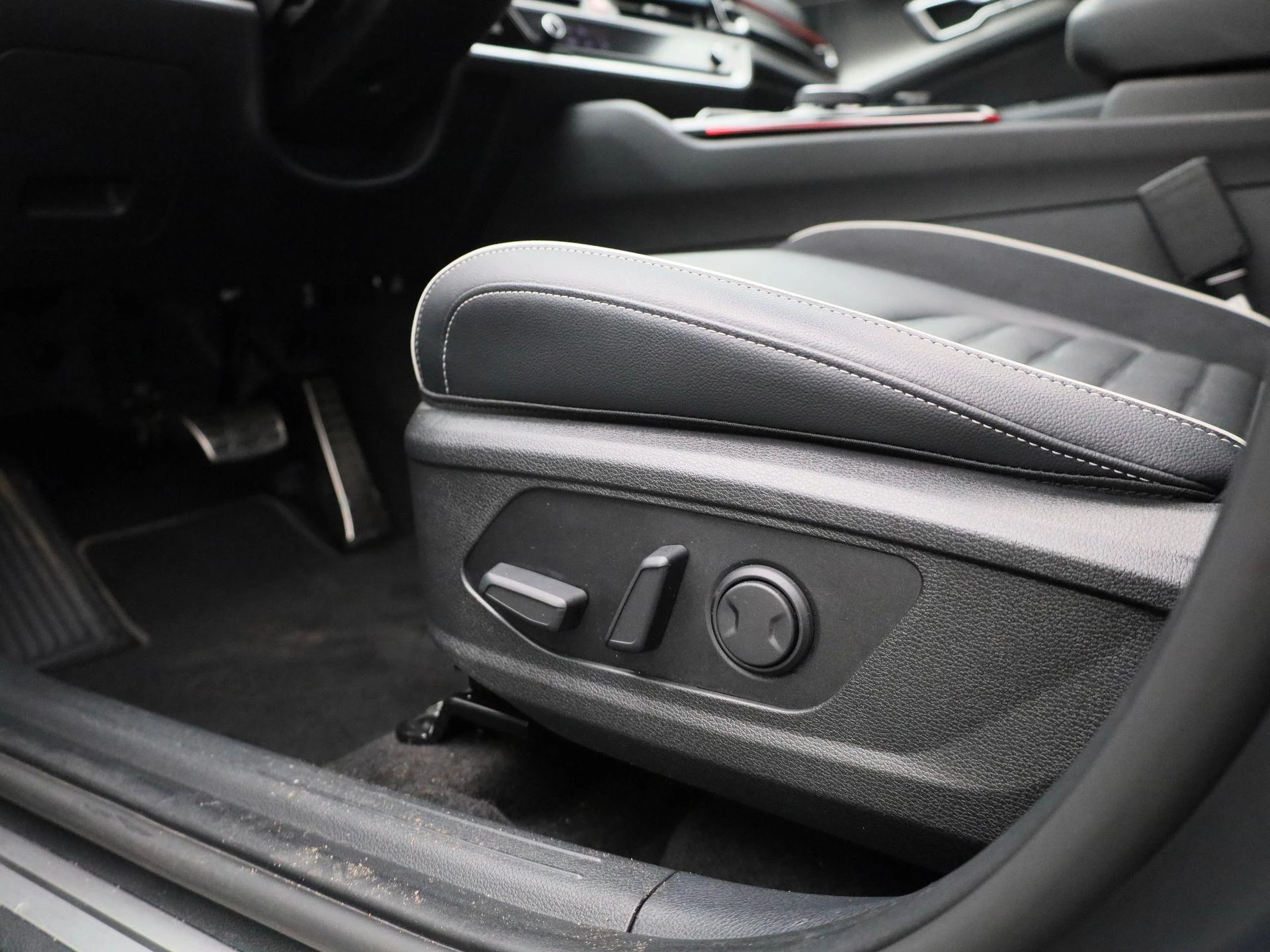 Kia Sportage 1.6 T 7DCT GT-Line - Full option