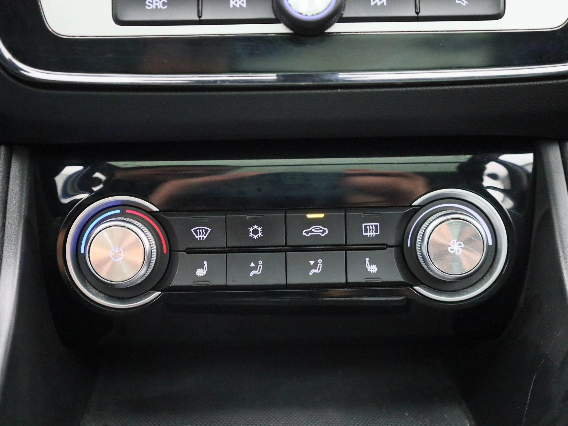 MG-ZS EV-image-16