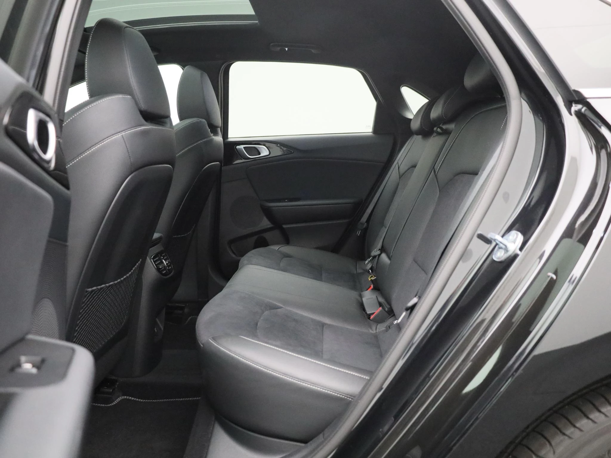 Kia Ceed - 12