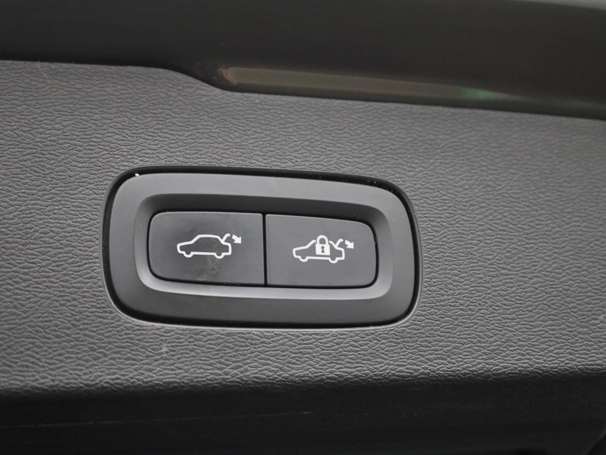Volvo-V60-image-14