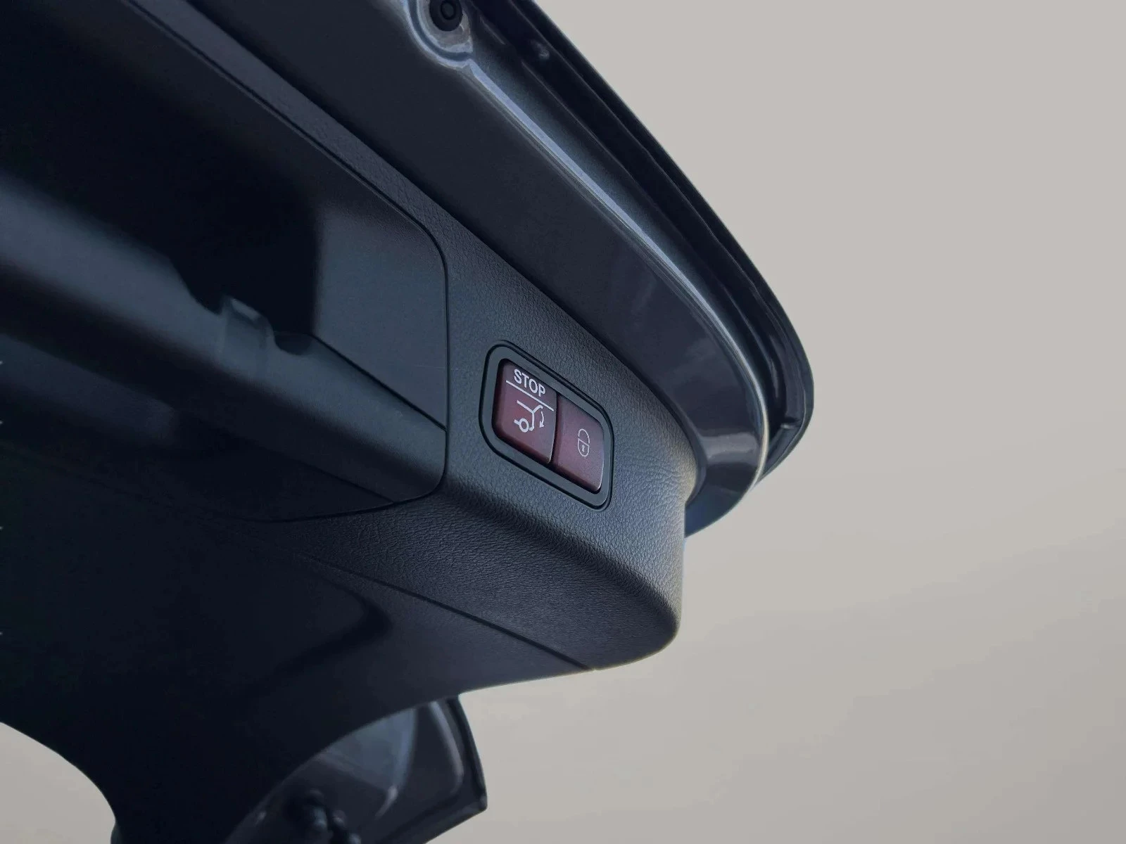 Mercedes-Benz-EQA-image-20