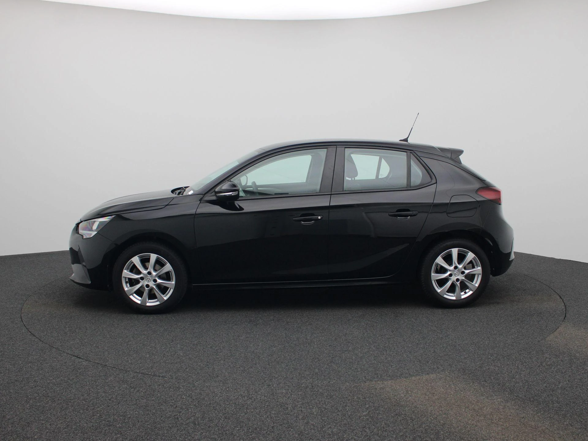 Opel-Corsa-image-2