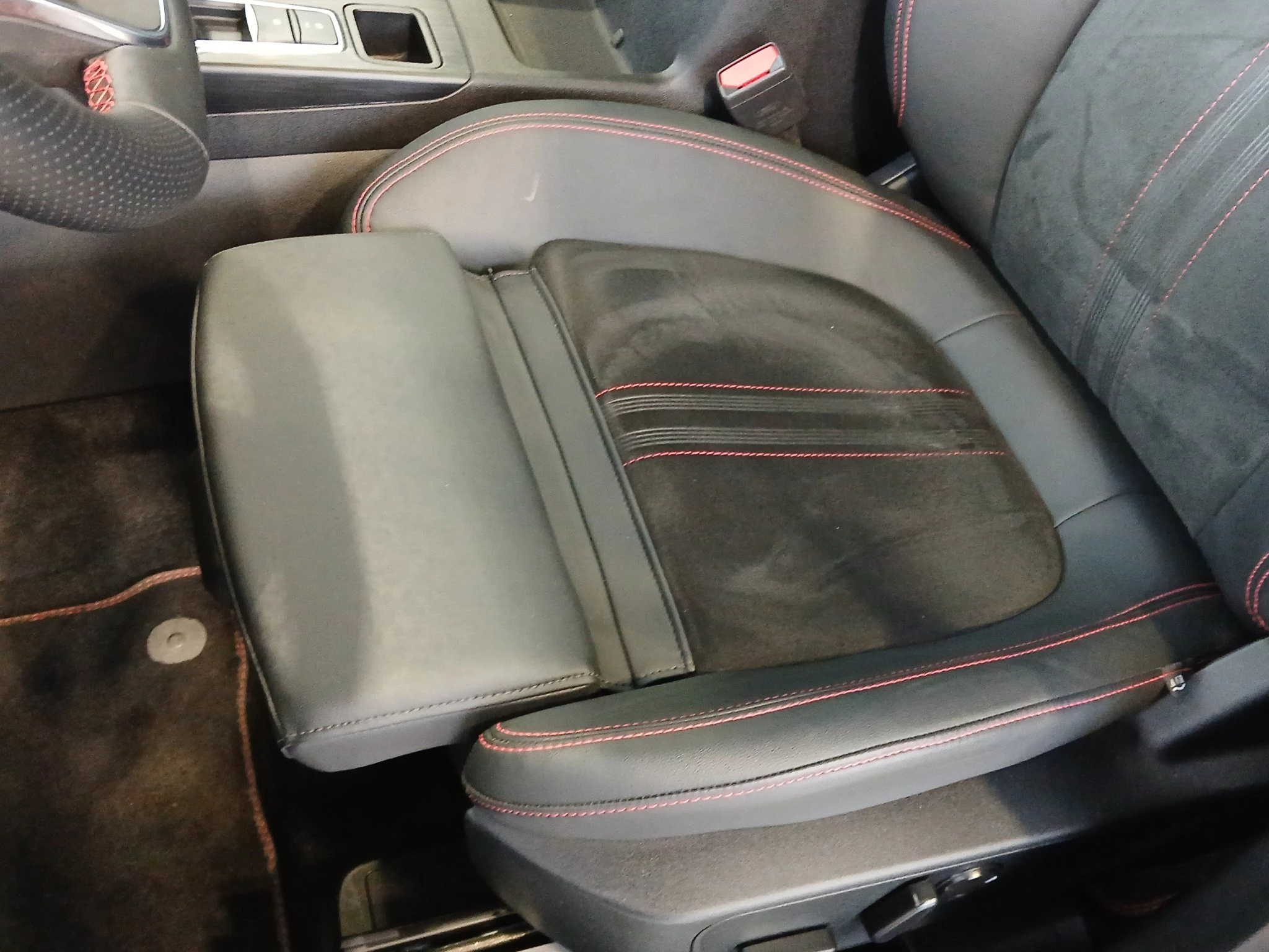 Ford-Kuga-image-28