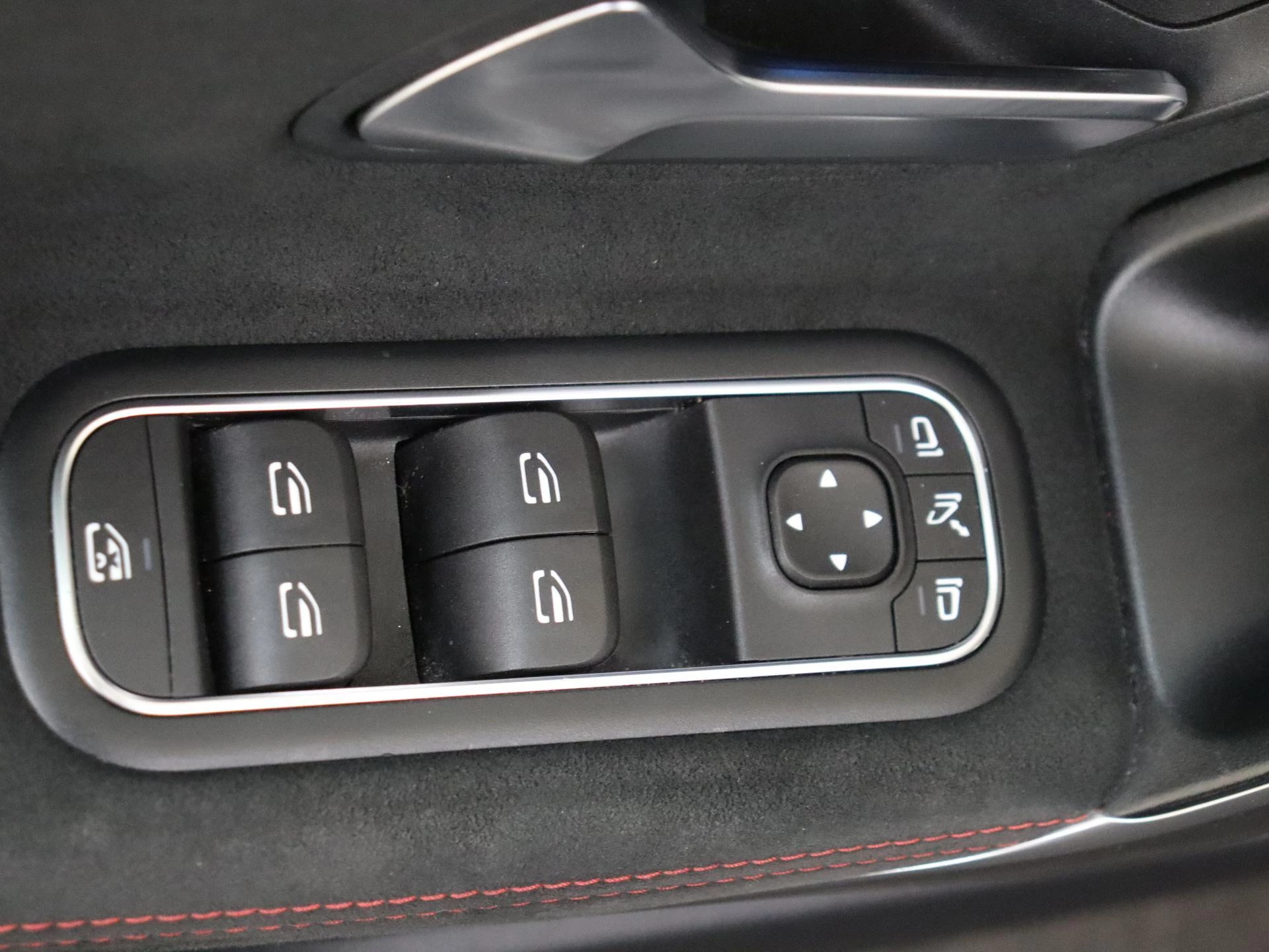 Mercedes-Benz-A-Klasse-image-26