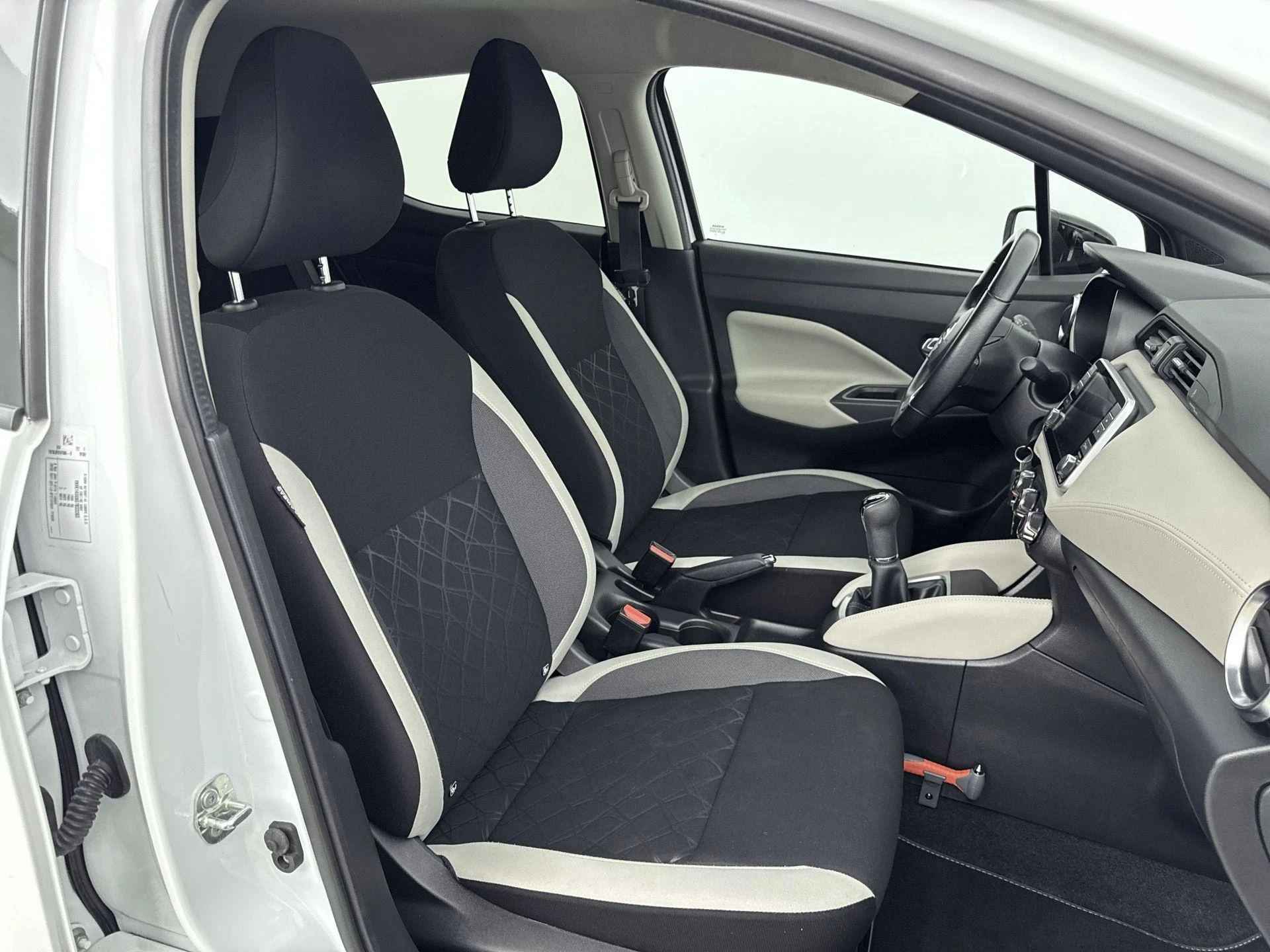 Nissan-Micra-image-9